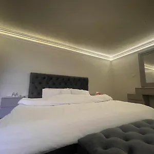 Private Rooftop - Terrace , الرياض المملكة العربية السعودية