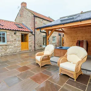 https://the-dove-cote-richmond-north-yorkshire.yorkshirehotels.net