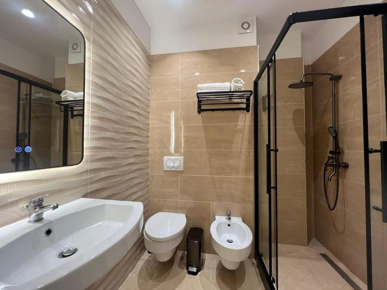 Tirana Lux Apartments 0*,  Albania